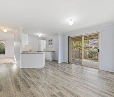 3 BEDROOM HOME - CENTRALLY LOCATED - Photo 2