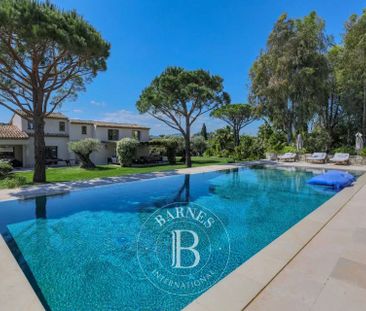 SAINT-TROPEZ - CAPON - VILLA 9 CHAMBRES - 1 CHAMBRE DE SERVICE - PISCINE - Photo 2