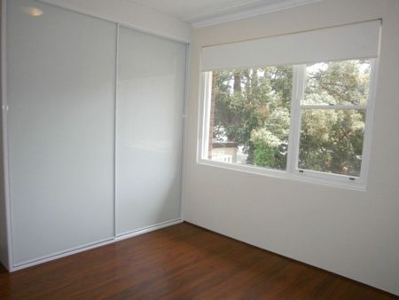 One Bedroom Unit &plus; Garage - Photo 2