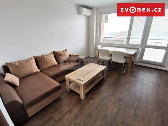 Vybavený byt 3+1 po kompletní rekonstrukci, od 1.5.2026 - Fotografie 1
