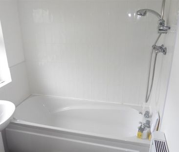 2 Bedroom House to Rent in South Grove, Wymington, Northants, NN10 - Photo 5