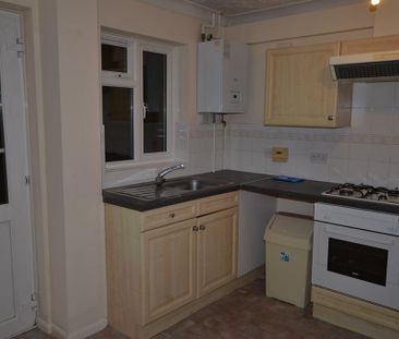 2 bedroom end of terrace house to rent - Photo 6