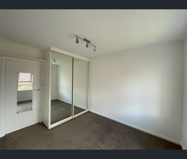 10/24 Rosella Street, Murrumbeena, Vic 3163 - Photo 3