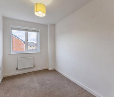 4 bedroom house to rent York Way, Northampton, Northamptonshire, NN5 - Photo 6