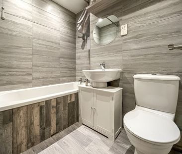 Markwell Wood, CM19, Harlow - Photo 6