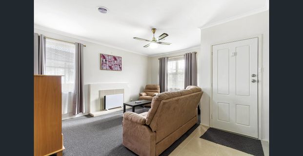 THREE BEDROOM HOUSE - Photo 1