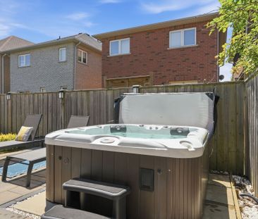For Lease - 111 Greenstem Crescent, Hamilton, Ontario - Photo 3