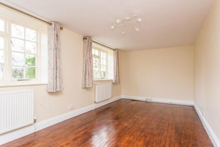 3 bedroom detached house to rent - Photo 4