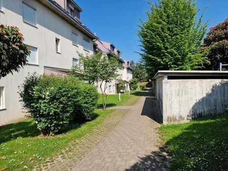 "Traumwohnung mit Gartensitzplatz in familienfreundlichem Quartier" - Photo 3
