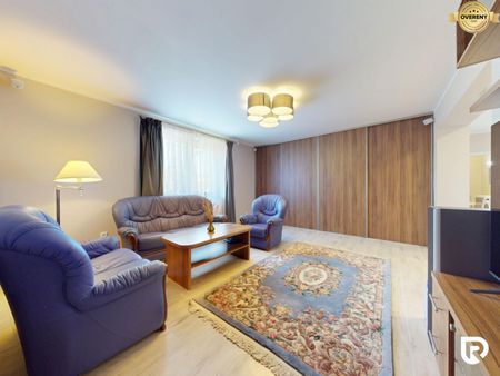 RentHub | Veľkorysý 8-izbový rodinný dom | 292 m² | pozemok 800 m² I - Photo 2