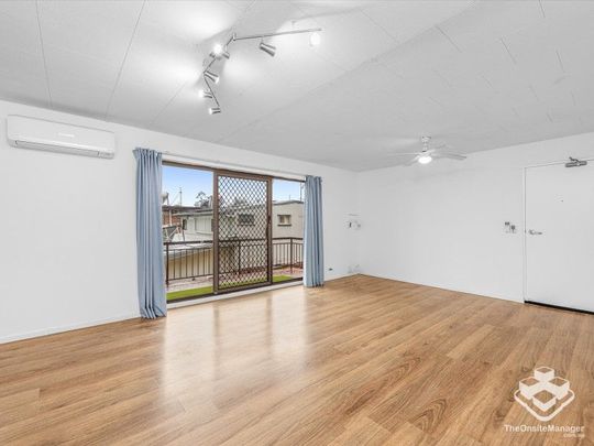 Premium Spacious 2-Bedroom home | Walking Distance to UQ & Ironside School - Photo 1