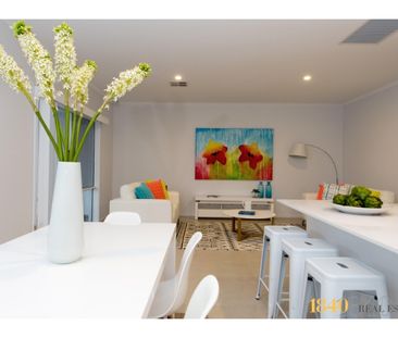 Fantastic 3 Bedroom Home! - Photo 6