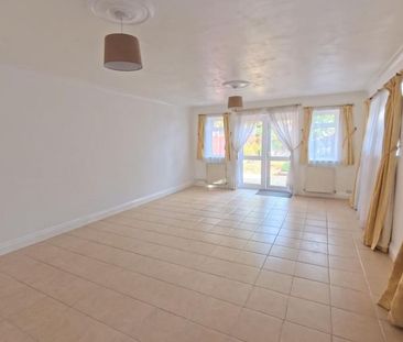 5 bedroom detached house to rent - Photo 1