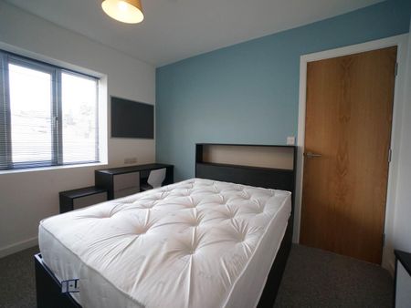 Apartment 2, Lynden Farrar Road - Photo 5