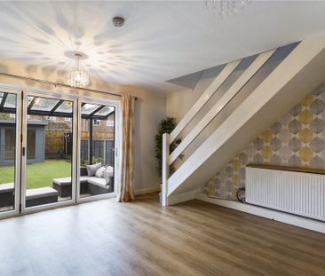 2 bedroom end of terrace house to rent - Photo 1