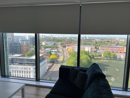 3 Bed Flat, Trafford Road, M5 - Photo 3