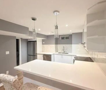 472 Parkview Boulevard #BASEMENT - Photo 6