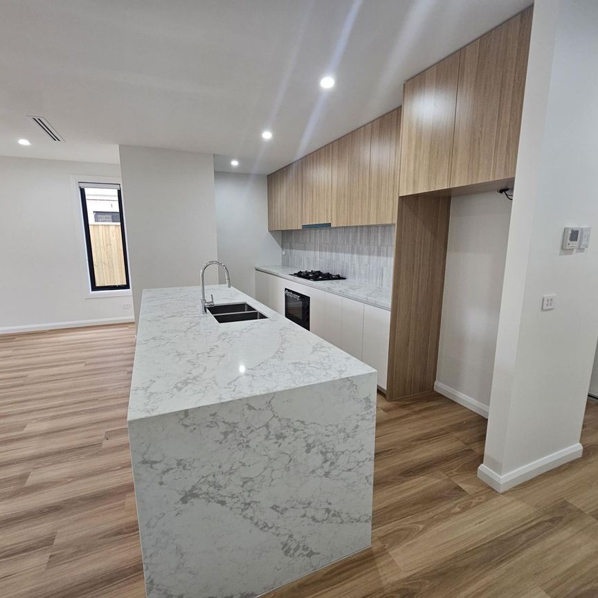 Stunning Family Home - Photo 1