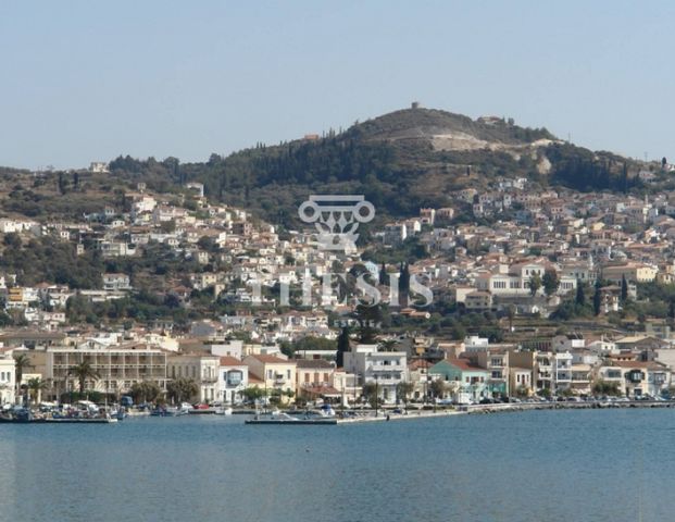 Διατηρητέο αρχοντικό δύο επιπέδων προς ενοικίαση στο Βαθύ της Σάμου - Φωτογραφία 1