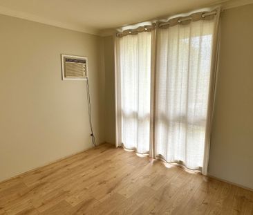 Charming 3-Bedroom Home in Eschol Park - Photo 5