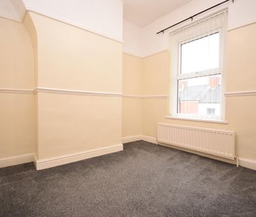 Moorland Road, Birkenhead - Photo 2