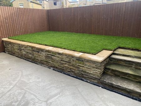 2 bedroom terraced house to rent - Photo 2