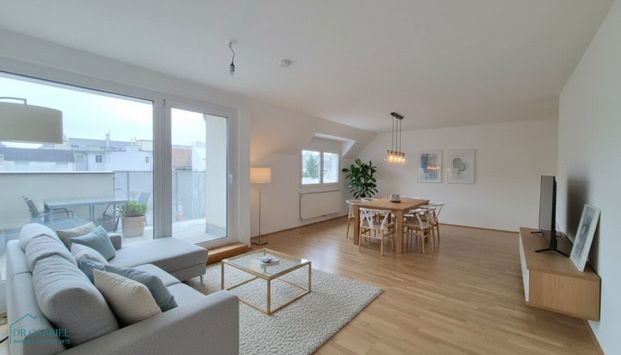 DACHGESCHOSSWOHNUNG MIT TERRASSE - Photo 1