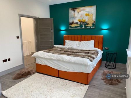 5 bedroom terraced house to rent - Photo 4