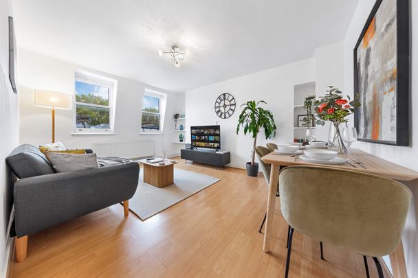 2 Bed Flat, Sinclair Road, W14 - Photo 1