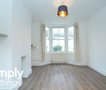 2 bedroom maisonette to rent - Photo 3