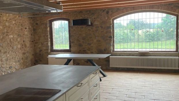 Finca rústica de alquiler en Carrer de Ponent, Bàscara - Photo 1