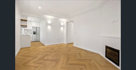 Brand-New Renovation – 3-Bedroom Apartment in Prime North Bondi Location - Photo 3