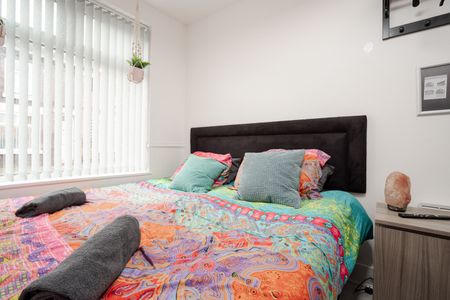 2 Bed Flat, Lower Breck Road, L6 - Photo 5