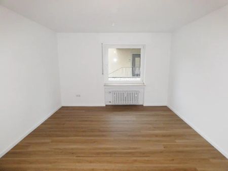 Hochwertig modernisierte 3-Zimmer-Erdgeschoss-Wohnung in gefragter Lage von Opladen - Photo 4