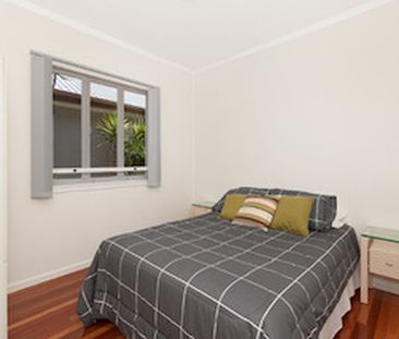 16 Sydney Street, - Photo 4