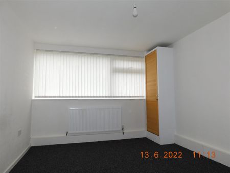 Garrick Close, Coventry - Photo 2