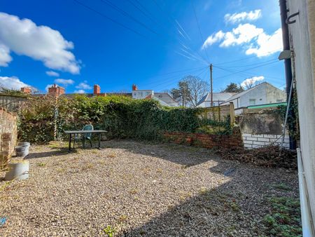 Whitchurch Road, Heath - Photo 5