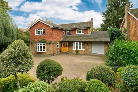 4 bedroom detached house to rent - Photo 3