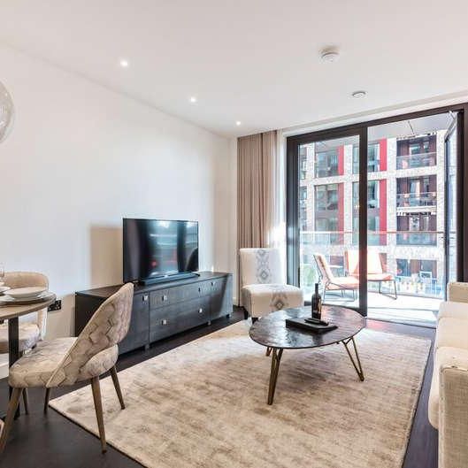 Charles Clowes Walk, Nine Elms, London, SW11 - Photo 1