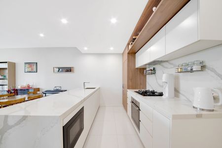 Luxury inclusions with unrivalled convenience - Photo 5