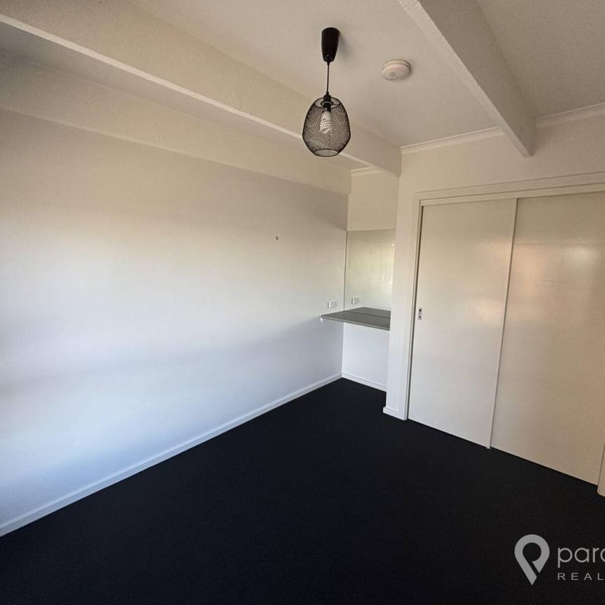 Rental price includes, power, water and internet costs. - Photo 1