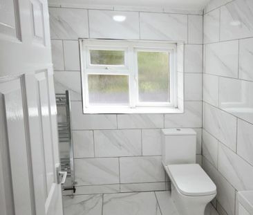 2 bedroom semi-detached house to rent - Photo 6