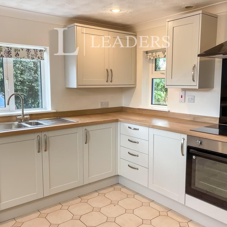 3 bedroom detached house to rent - Photo 1