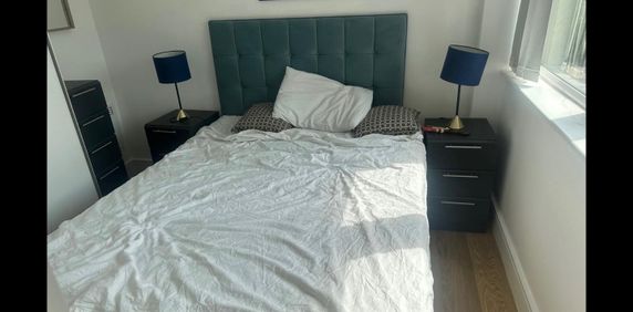 2 Bed Flat, Luton, LU4 - Photo 2