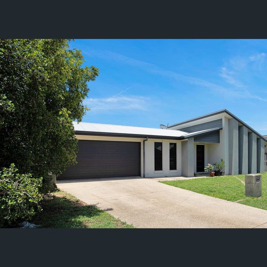 17 Coogee Terrace, Blacks Beach, Qld 4740 - Photo 1