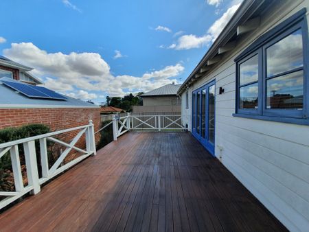 26 Grosvenor Rd, Bayswater, WA 6053 - Photo 2