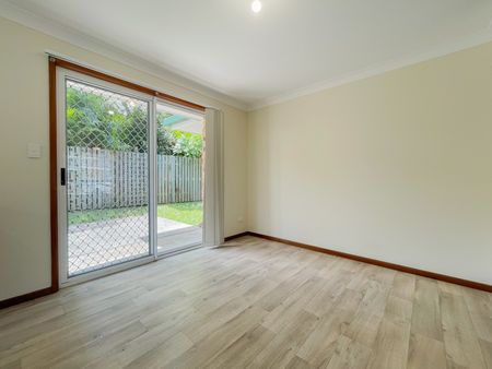 Coffs Harbour, 12 Hull Close - Photo 4