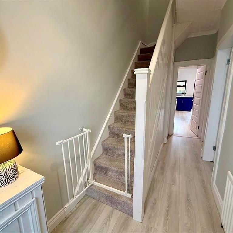 286 Castlereagh Road, Belfast, BT5 6AD - Photo 1