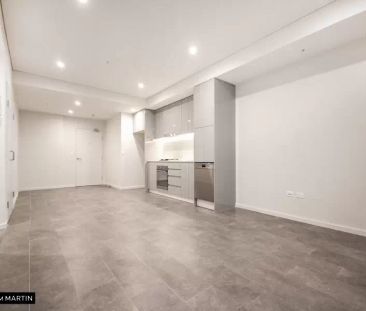 MGM MARTIN - TWO BEDROOM APARTMEN - Photo 5
