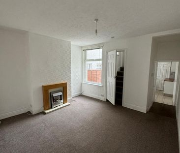 3 Bedroom Terrance House In S25! - Photo 3